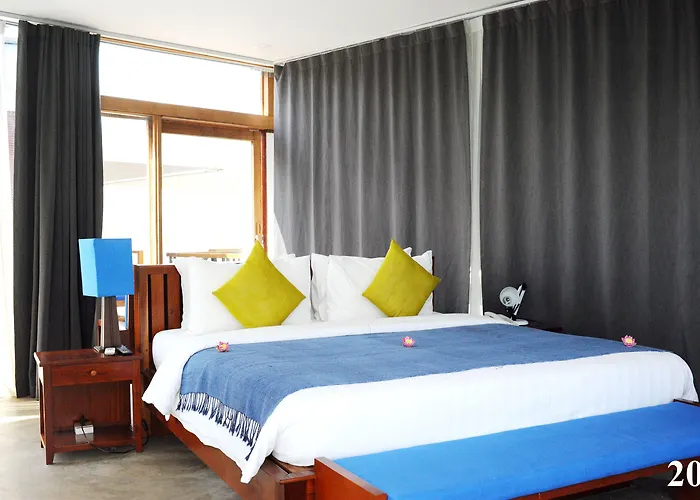 Chez Moi & Hotel 4*