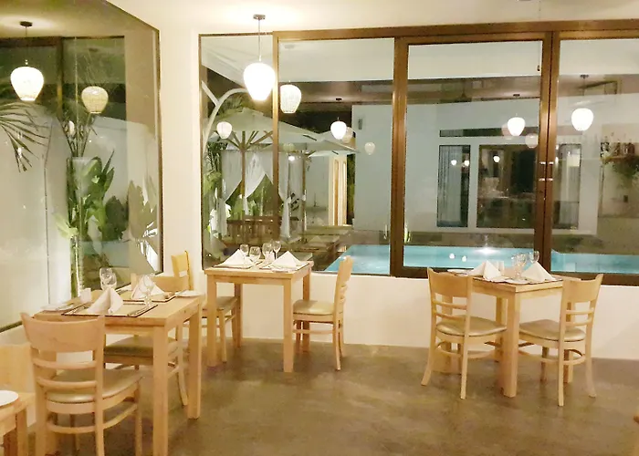 Chez Moi & Hotel
