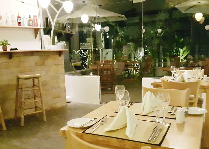 Chez Moi & Hotel 4*